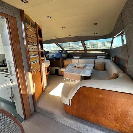 Hotel Yacht 20Metros San Adrián de Besós Zewnętrze zdjęcie