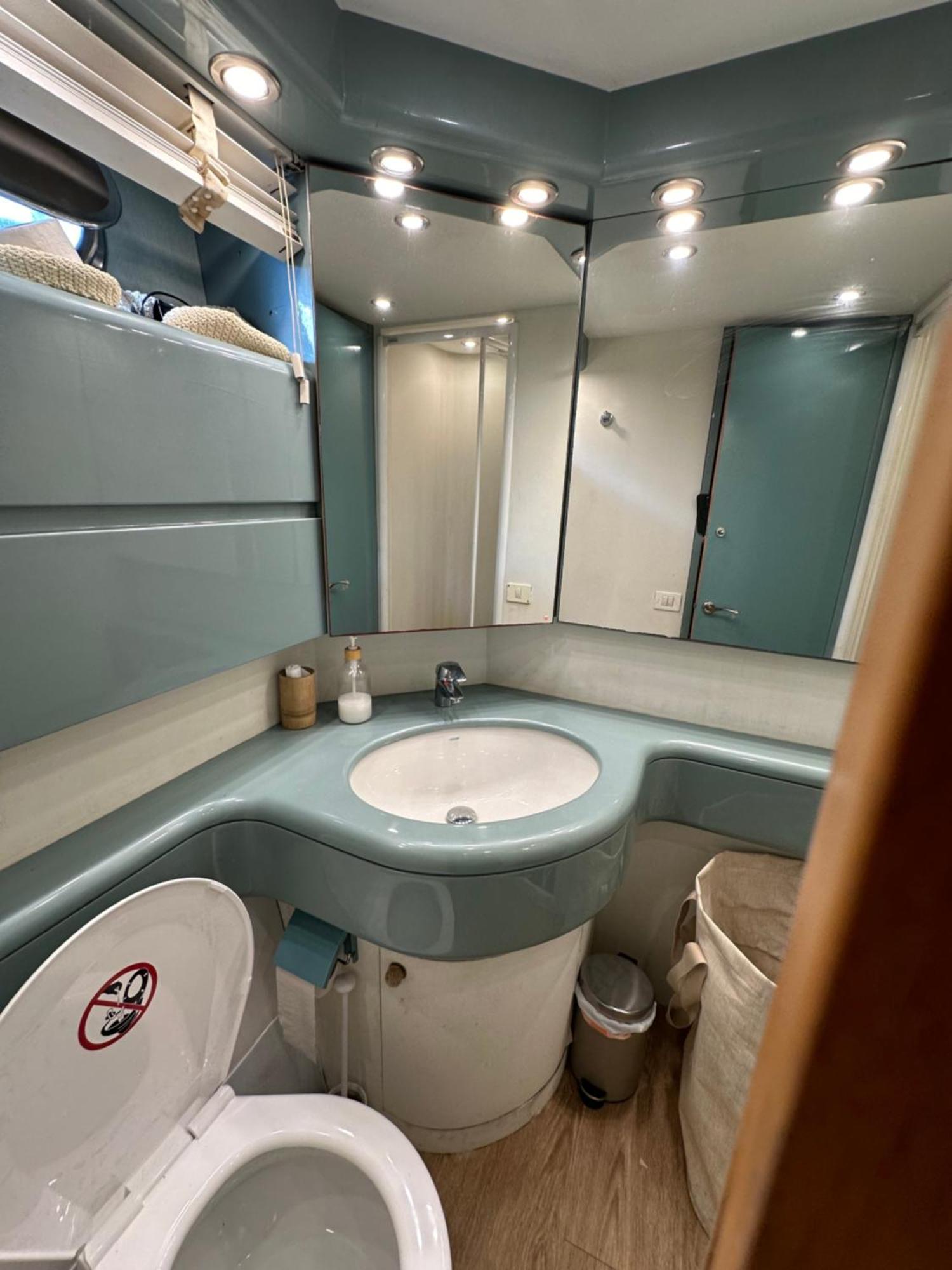 Hotel Yacht 20Metros San Adrián de Besós Zewnętrze zdjęcie